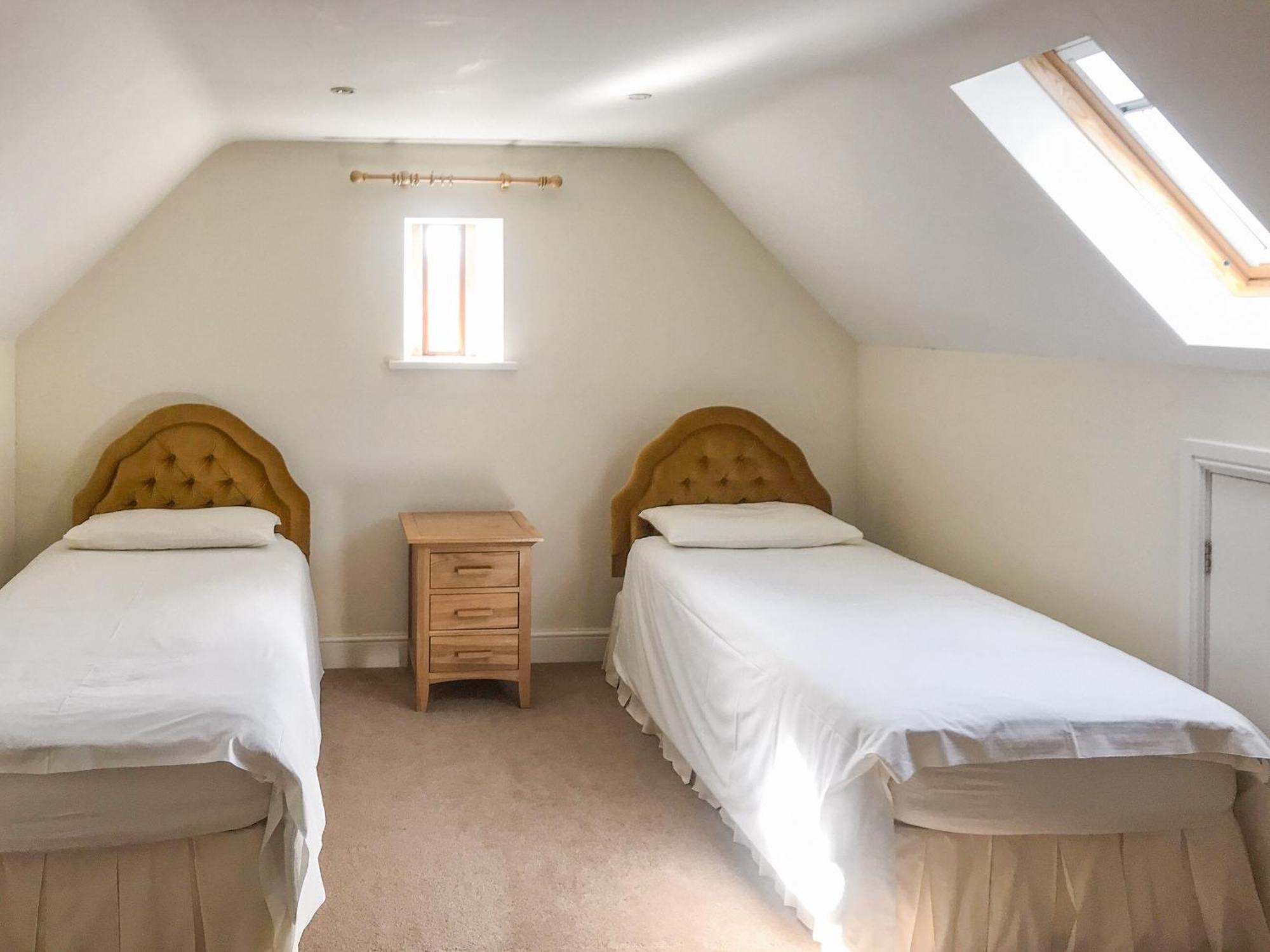 The Wagon House Villa Wellow  Bagian luar foto